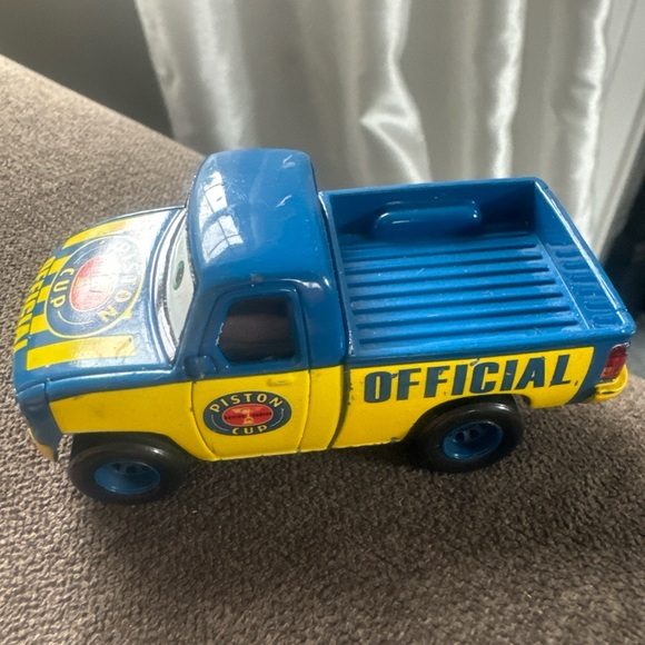 Disney Pixar Cars Dexter Hoover Diecast Vehicle - Picture 7 of 8